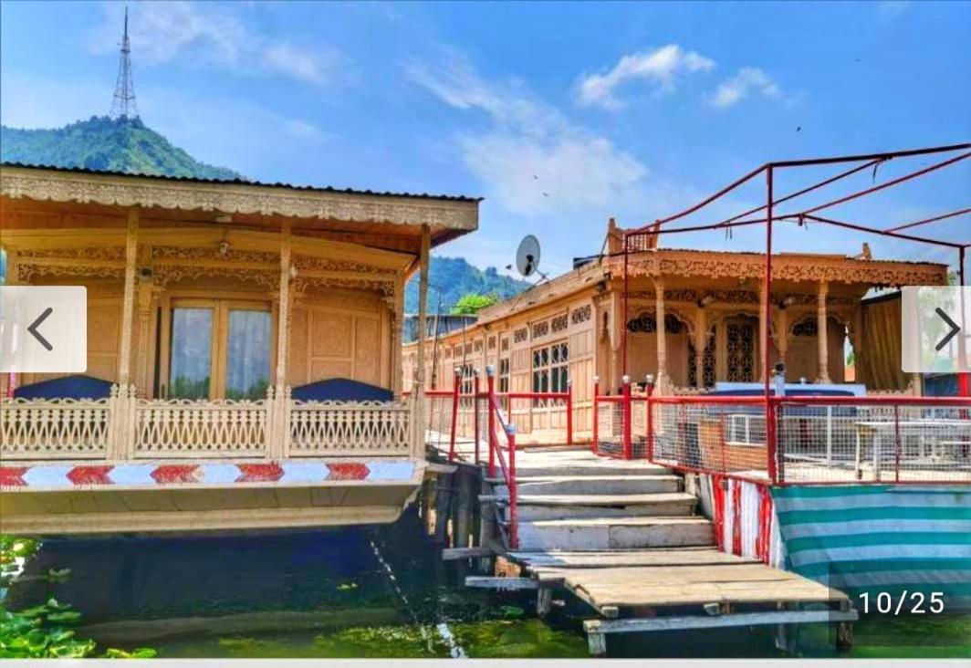 Lala Rukh Group Of Houseboats Hotel Srīnagar Eksteriør billede