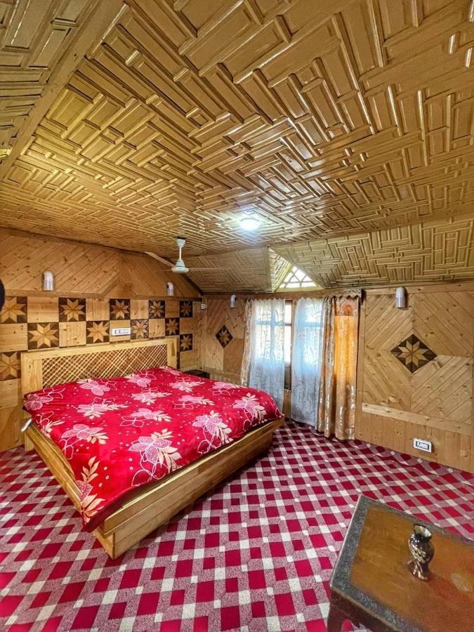 Lala Rukh Group Of Houseboats Hotel Srīnagar Eksteriør billede