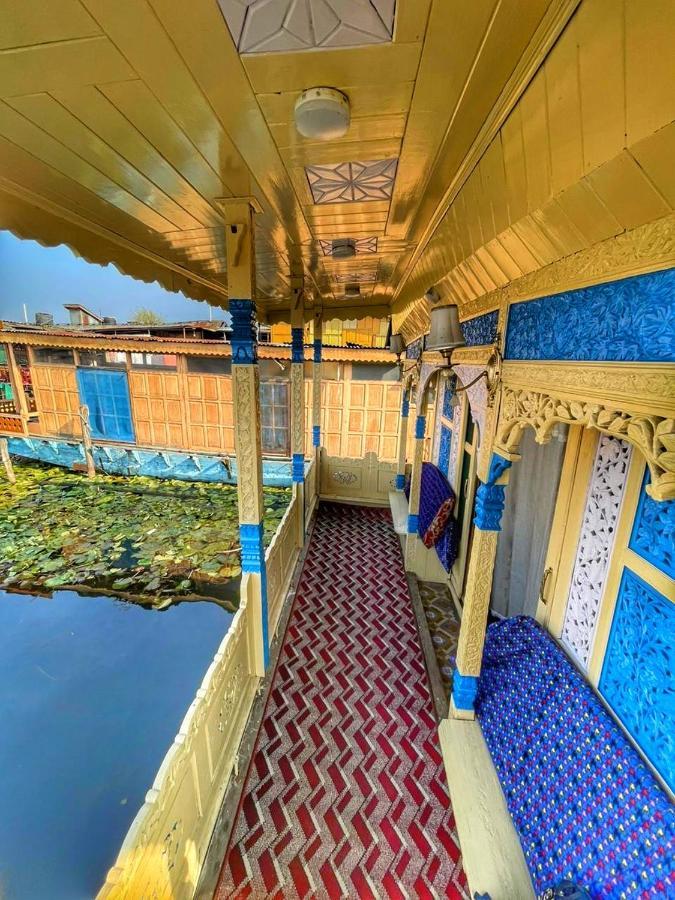 Lala Rukh Group Of Houseboats Hotel Srīnagar Eksteriør billede