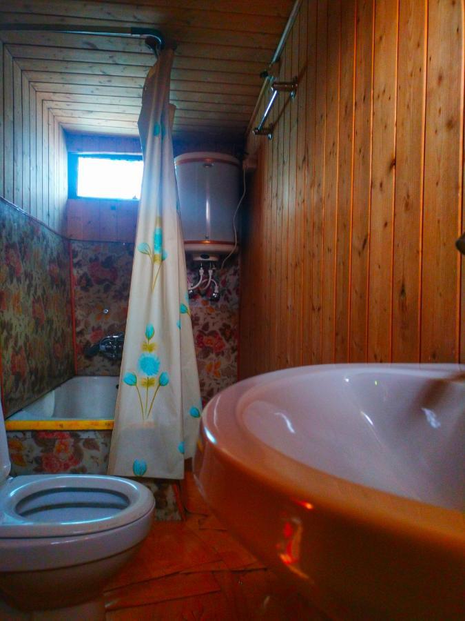 Lala Rukh Group Of Houseboats Hotel Srīnagar Eksteriør billede
