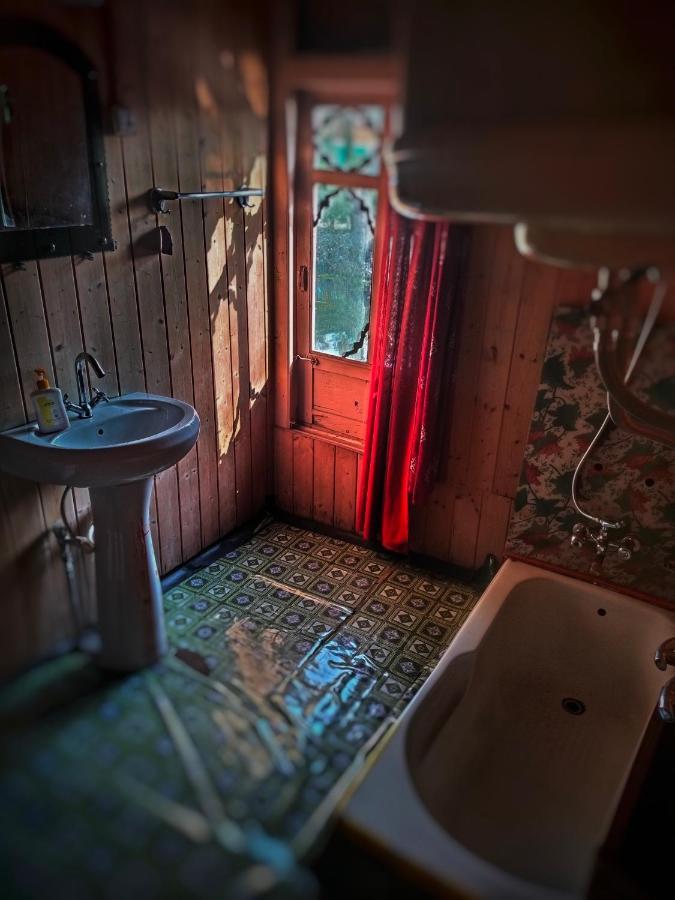 Lala Rukh Group Of Houseboats Hotel Srīnagar Eksteriør billede